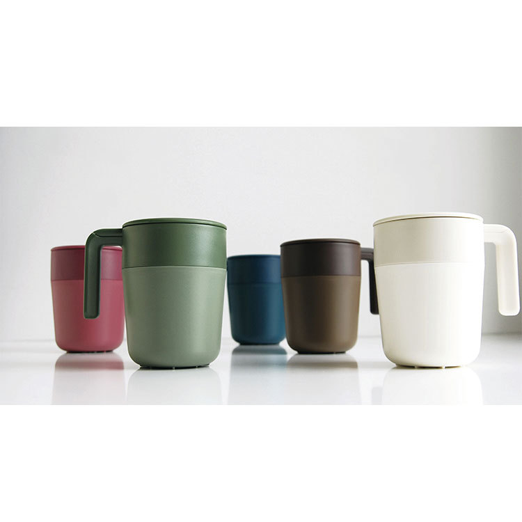 French Press Coffee Maker - 8オンスフレンチプレスマグコーヒーまたはティーメーカー注入器プレスカップ魔法瓶オリジナルプラスチックBPAフリーコポドロップ船